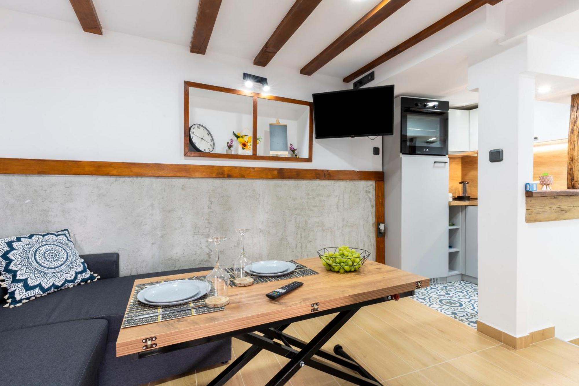 Bobevata Guest House - Floor 1 - Stunning View Old Town Weliko Tarnowo Exterior foto
