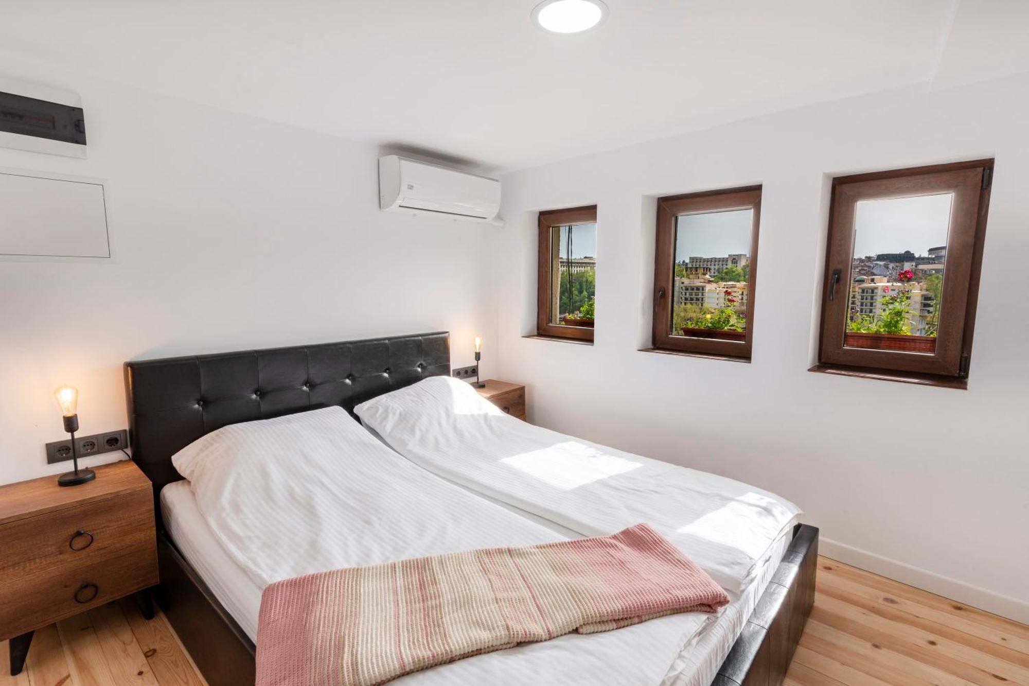 Bobevata Guest House - Floor 1 - Stunning View Old Town Weliko Tarnowo Exterior foto